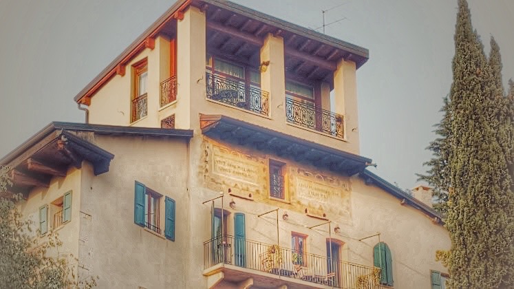 ALTANA RELAIS COLLE SAN PIETRO.JPG